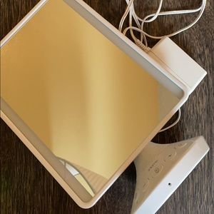 IHome vanity mirror